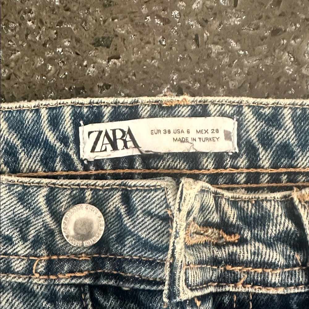 Zara mid rise straight leg jeans - Picture 4 of 7